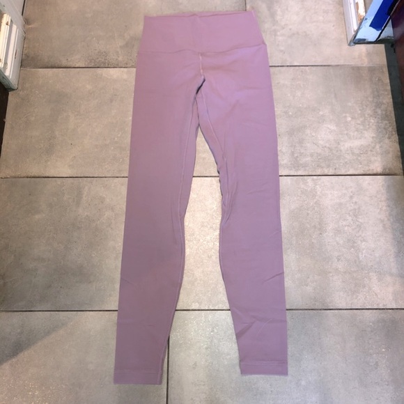 Dusty mauve aligns - Picture 3 of 4